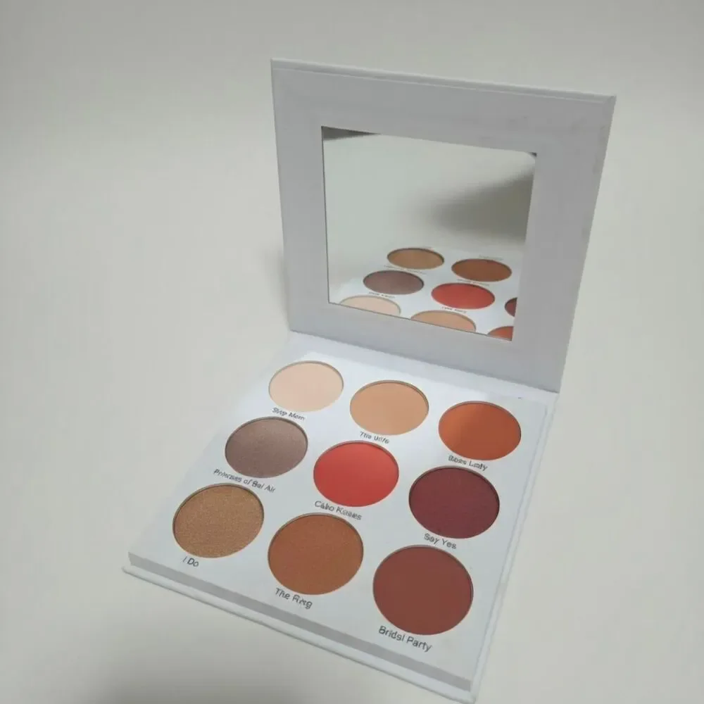 Give Them Lala Beauty  Eyeshadow Palette